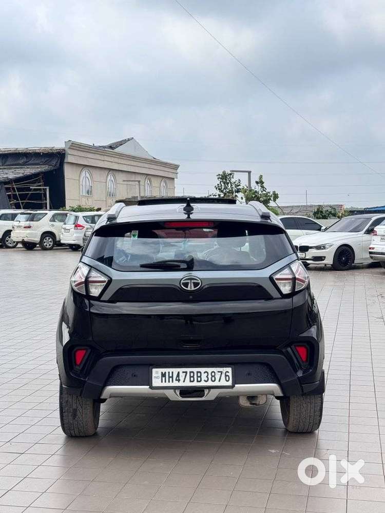 Tata Nexon, 2022, Petrol