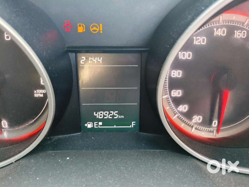 Maruti Suzuki Swift Vxi, 2023, Petrol