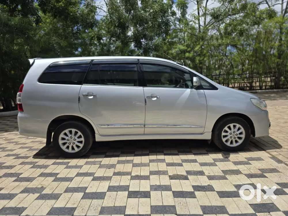Toyota Innova 2014 Diesel Well Maintained