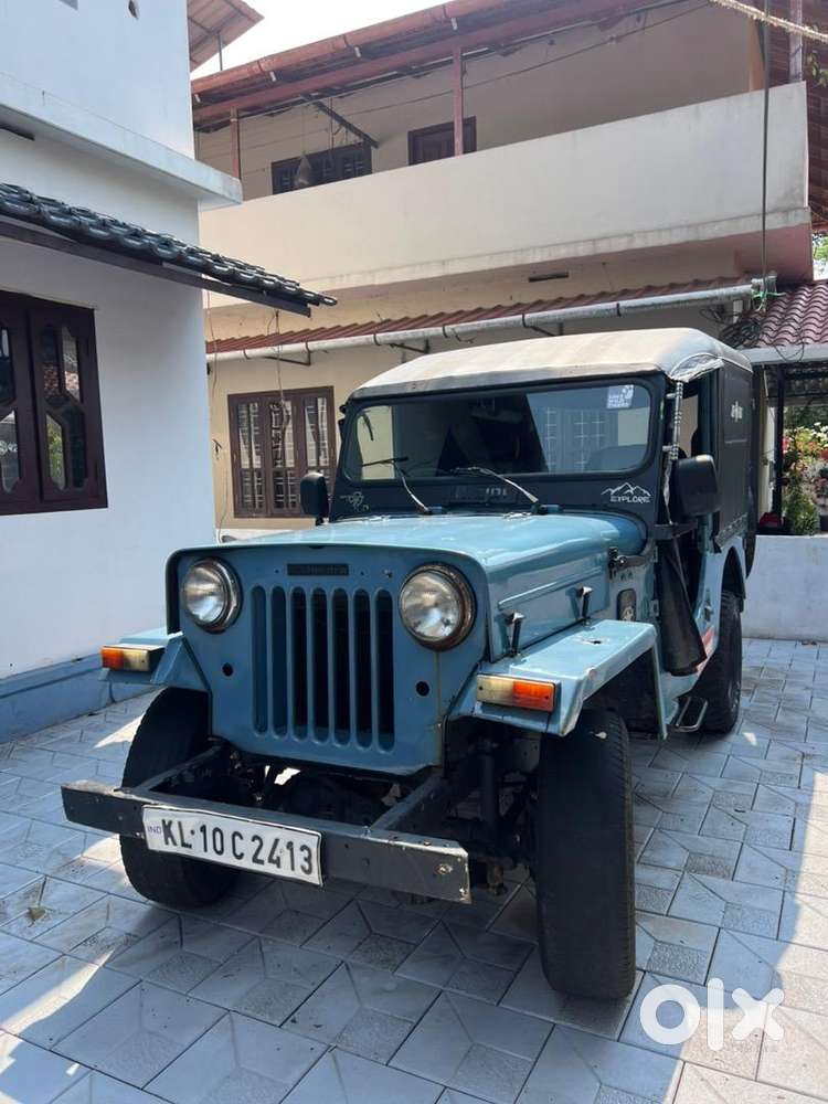 4x4 Mahindra Major Jeep