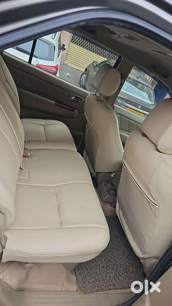 Toyota Fortuner 2010 Diesel 175000 Km Driven