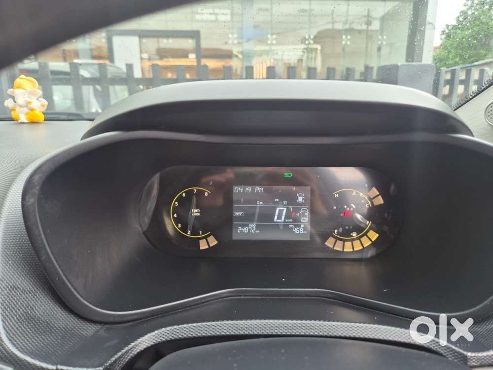 Tata Nexon Pure Plus 2025 Petrol 24900 Km