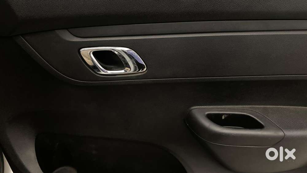 Renault Kwid 1.0 Rxt Amt Opt, 2018, Petrol