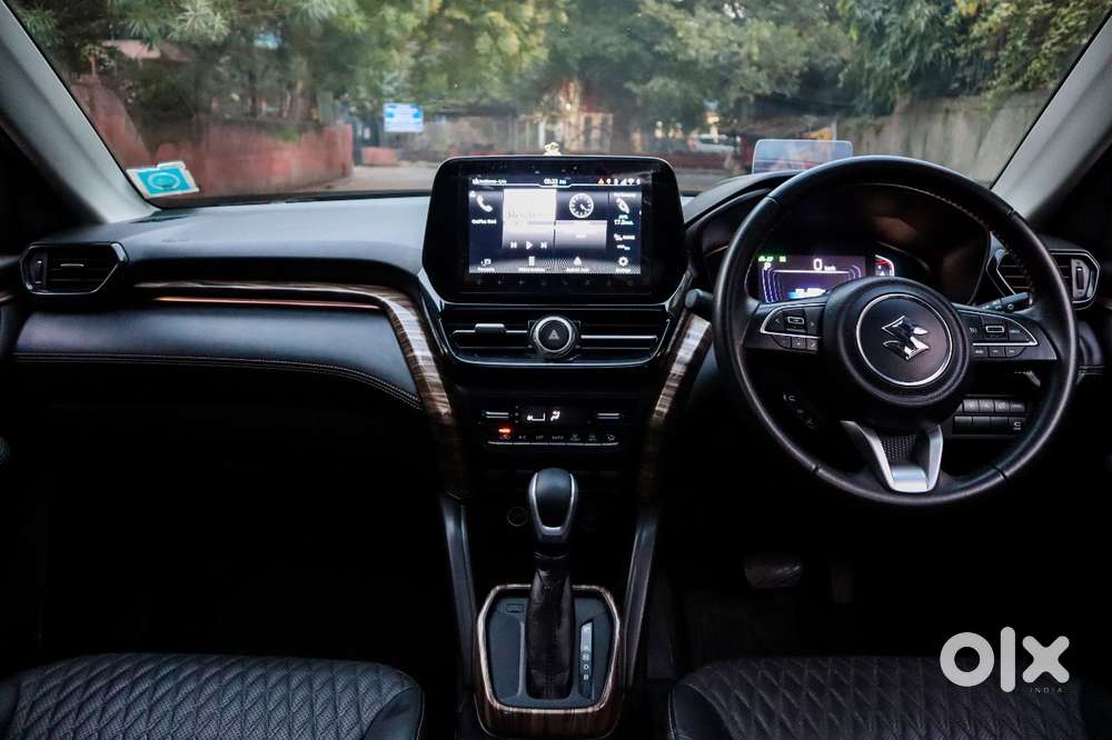Maruti Suzuki Grand Vitara 1.5 Alpha Plus Intelligent Hybrid Ecvt, 2..