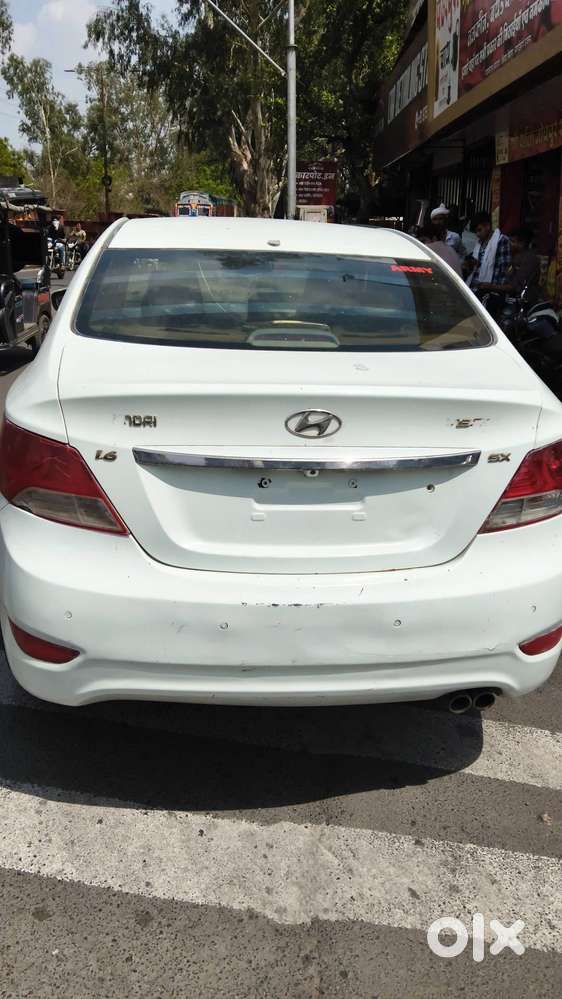 Hyundai Verna 2011 Petrol 100000 Km Driven