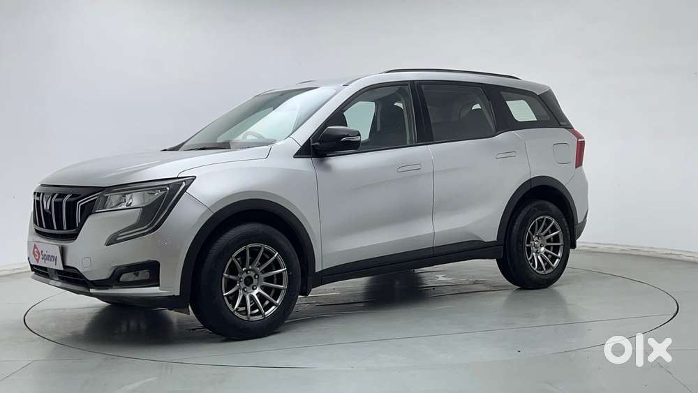 Mahindra Xuv700 2.0 Ax 3 Petrol At 5 Str, 2022, Petrol