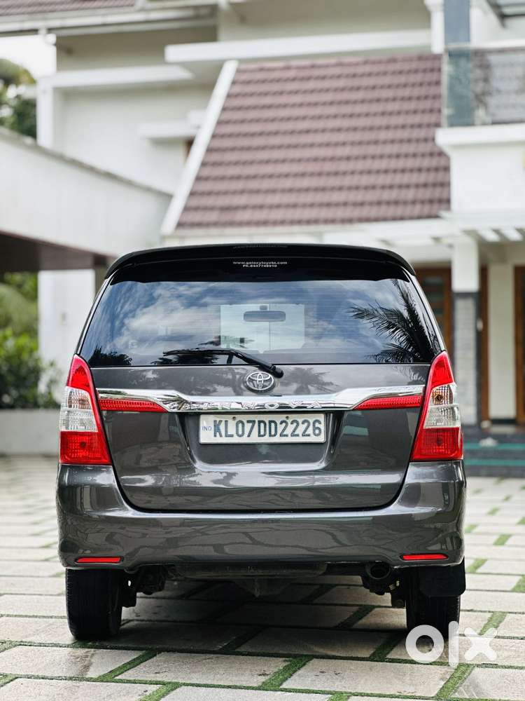 Toyota Innova 2.5 Z Diesel 7 Seater Bs Iv, 2015, Diesel