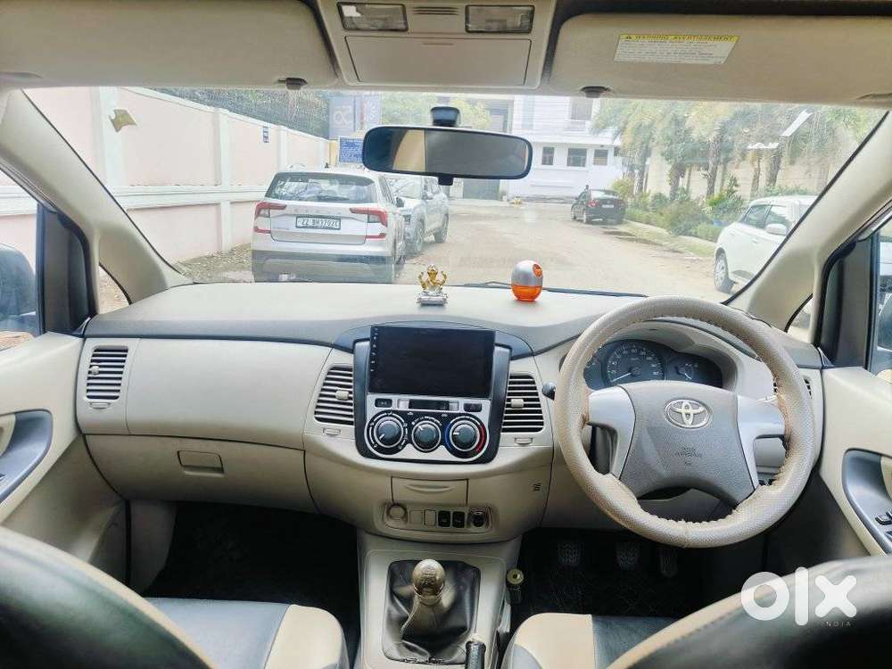 Toyota Innova 2.5 G (diesel) 8 Seater, 2013, Diesel