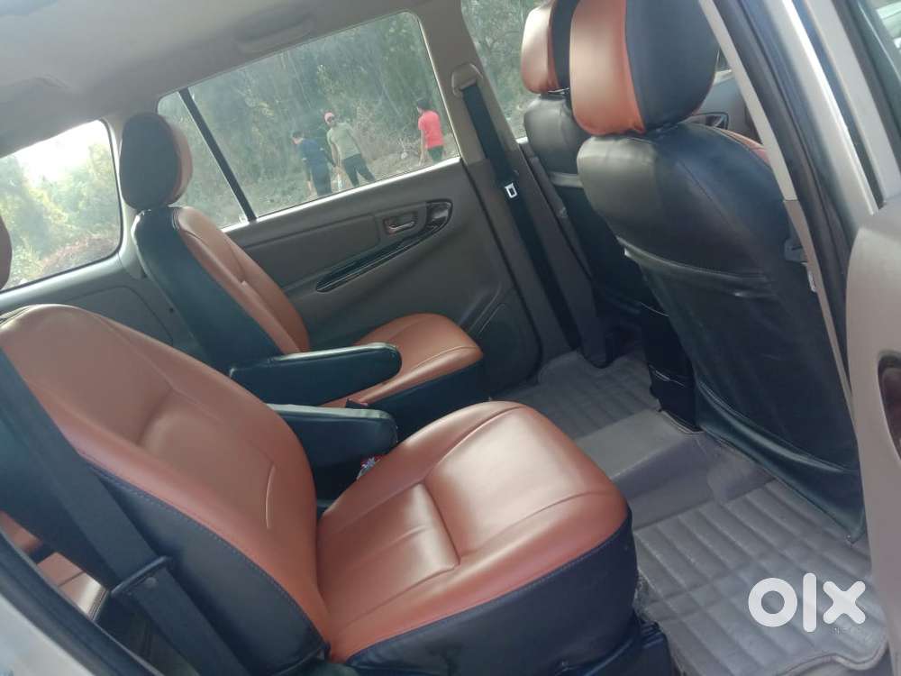 Toyota Innova 2.5 Z 2015