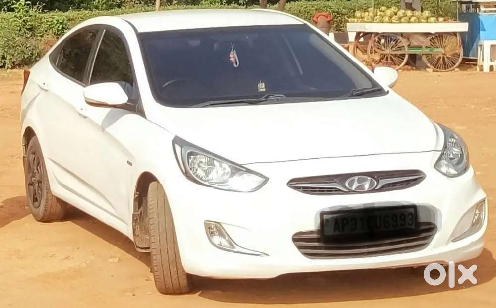 Hyundai Fluidic Verna 1.4 2014