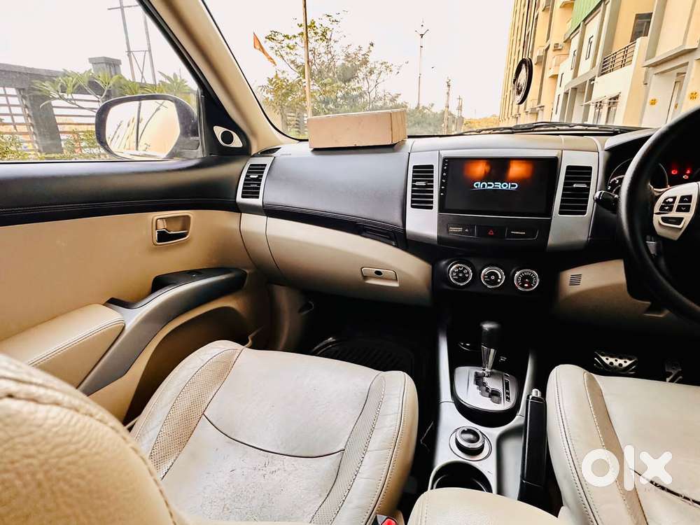 Mitsubishi Outlander 2.4 Cvt, 2011, Petrol