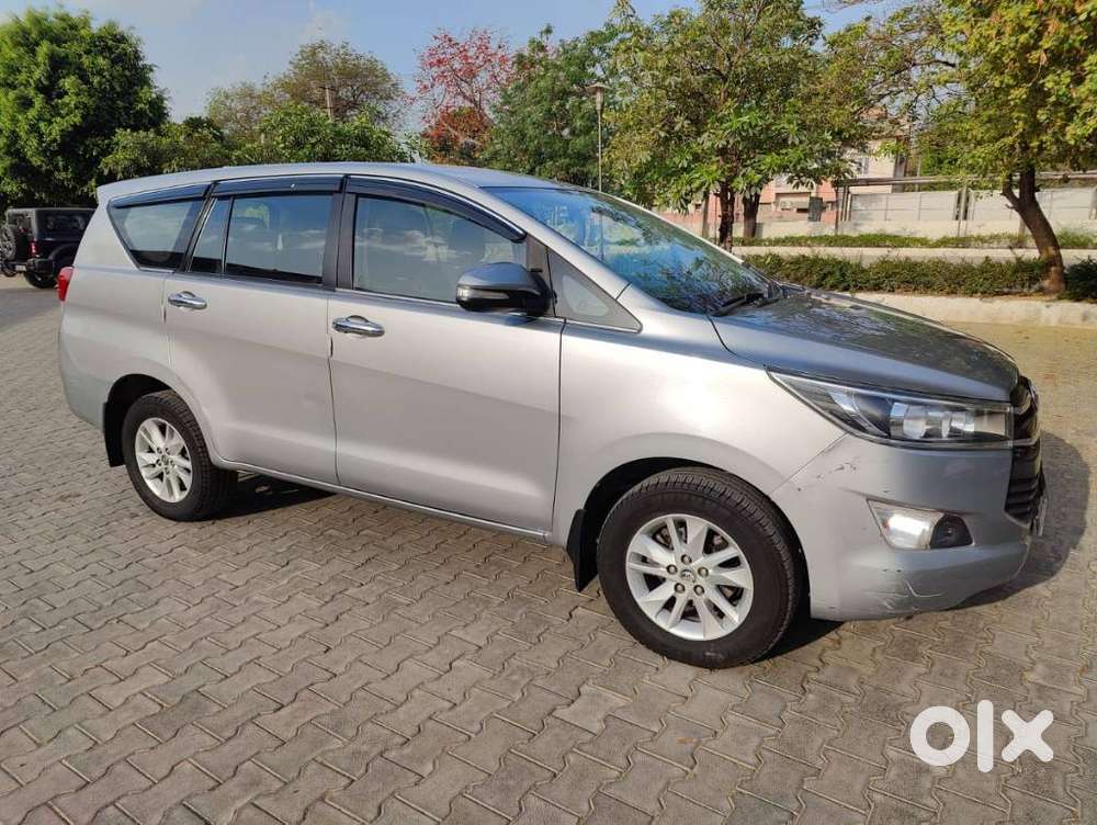 Toyota Innova Crysta 2.4 G Mt, 2017, Diesel