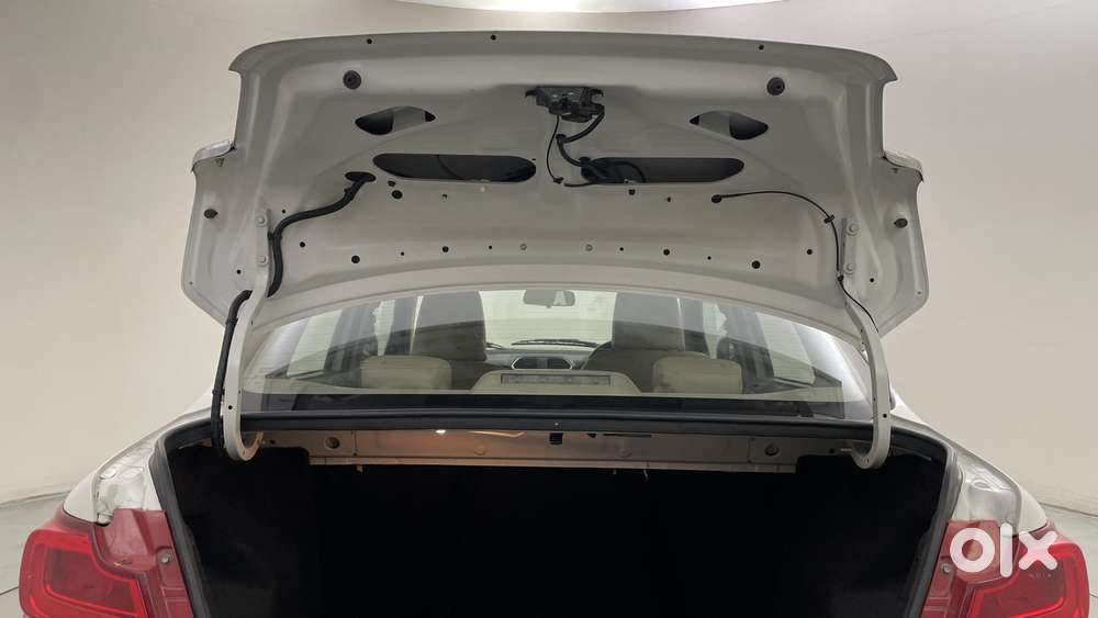 Maruti Suzuki Dzire 1.2 Zxi Plus Amt, 2017, Petrol