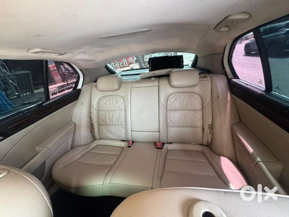 Skoda Superb 2013 Petrol 70000 Km Driven