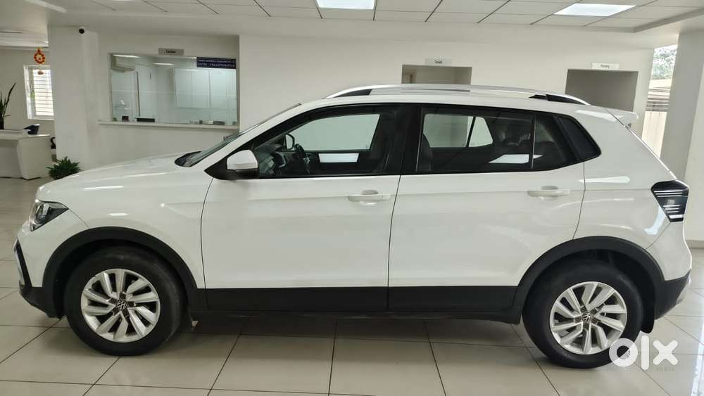 Volkswagen Taigun 1.0 Tsi Highline At, 2022, Petrol