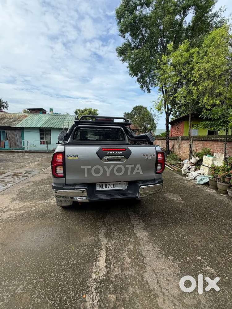 Toyota Hilux 2.8 High 2023