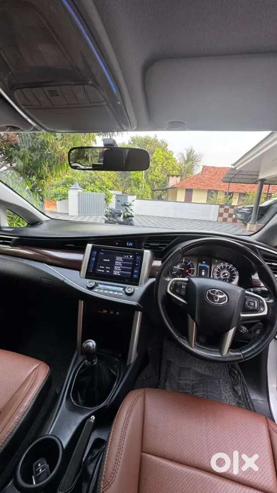 2019 Innova Crysta 2.4v Manual Single Owner Low Kilometres