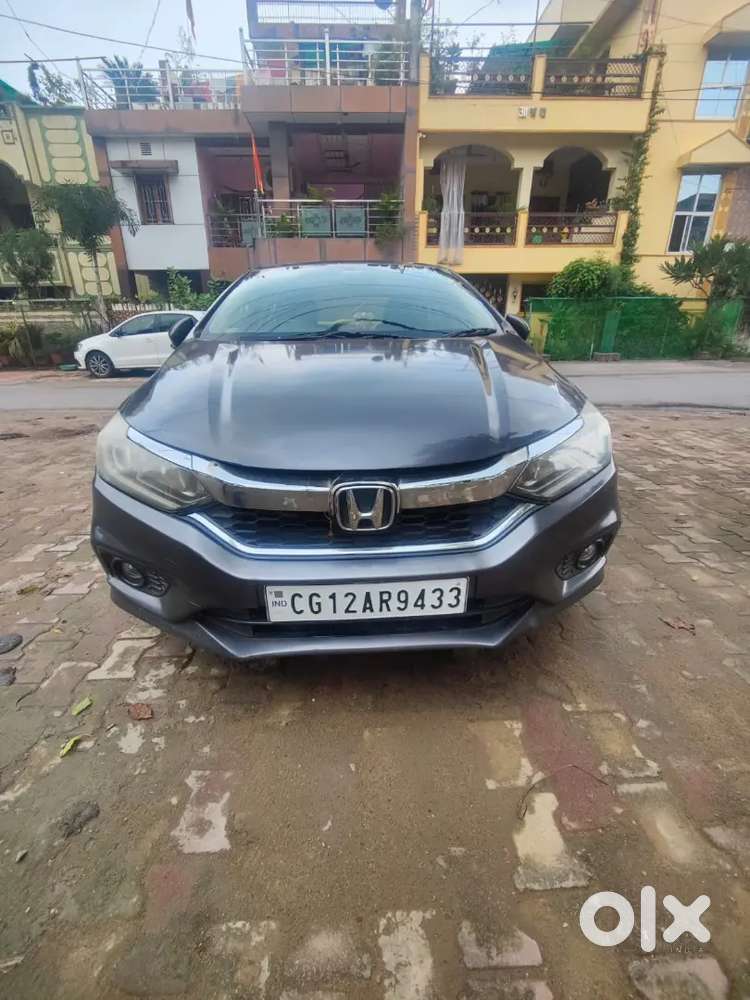 प्रथम मालिक, सिंगल हेंड, अच्छी हालत में कार विक्रय हेतु उपलब्ध है