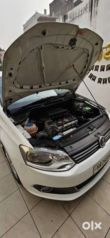 Volkswagen Vento 1.5 Highline Plus At 16 Alloy, 2011, Petrol