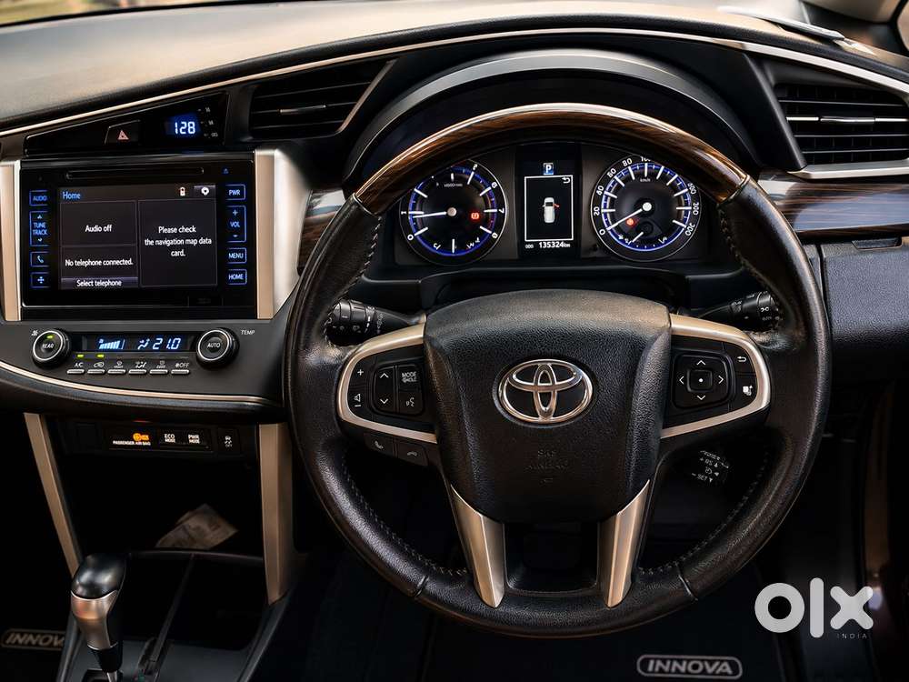 Toyota Innova Crysta 2.7 Zx At, 2017, Petrol