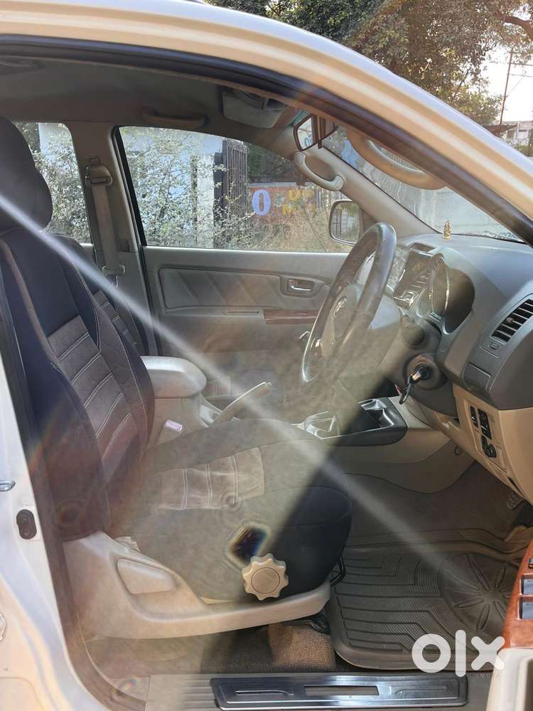 Toyota Fortuner 3.0 4x4 Manual, 2011, Diesel