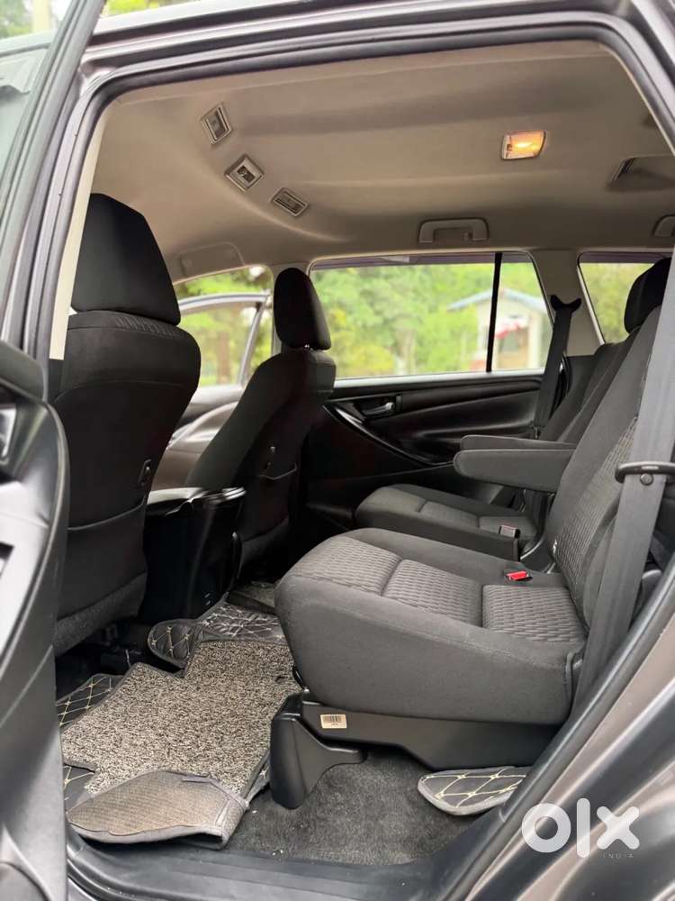 Toyota Innova Crysta [2020-ongoing] 2.4 Gx 7 Str, 2021, Diesel
