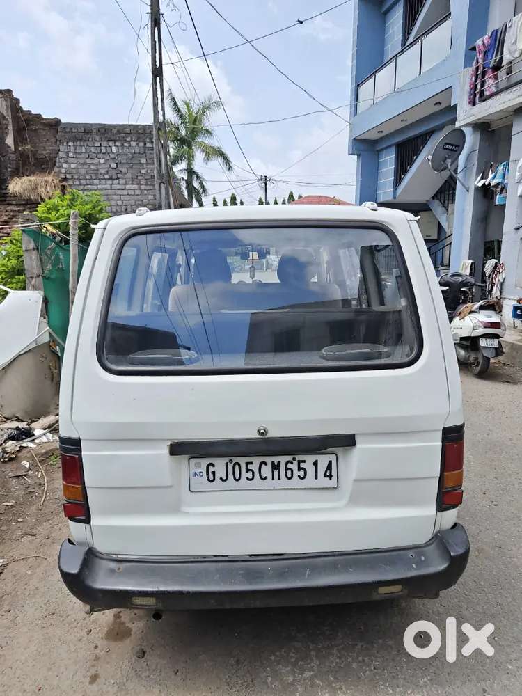 Maruti Suzuki Omni 2010