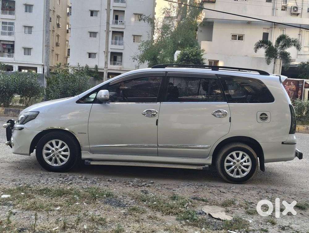 Toyota Innova 2.5 V 7 Str, 2014, Diesel