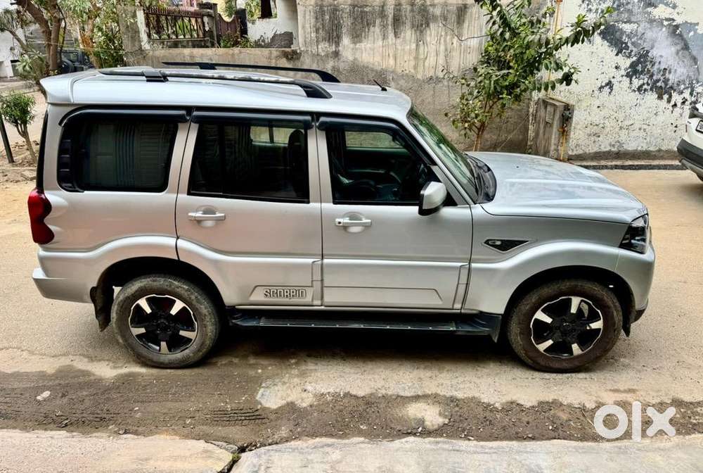 Mahindra Scorpio