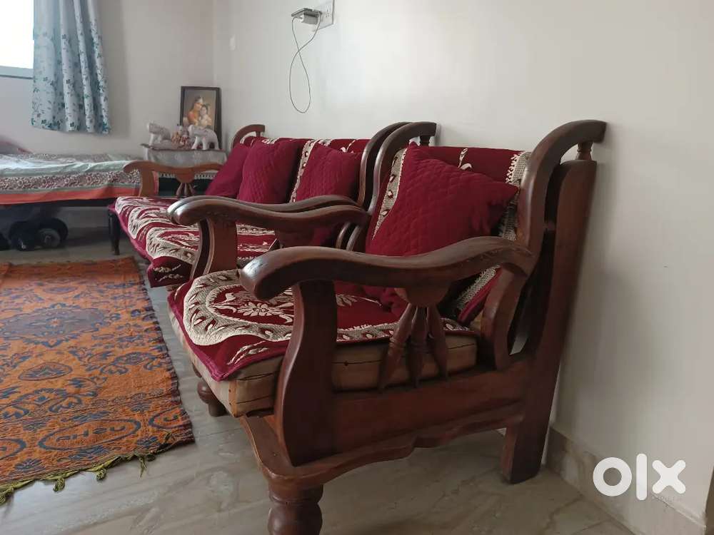 Wooden Sofa 3 1 1 Buy Sell Used Furniture in India OLX