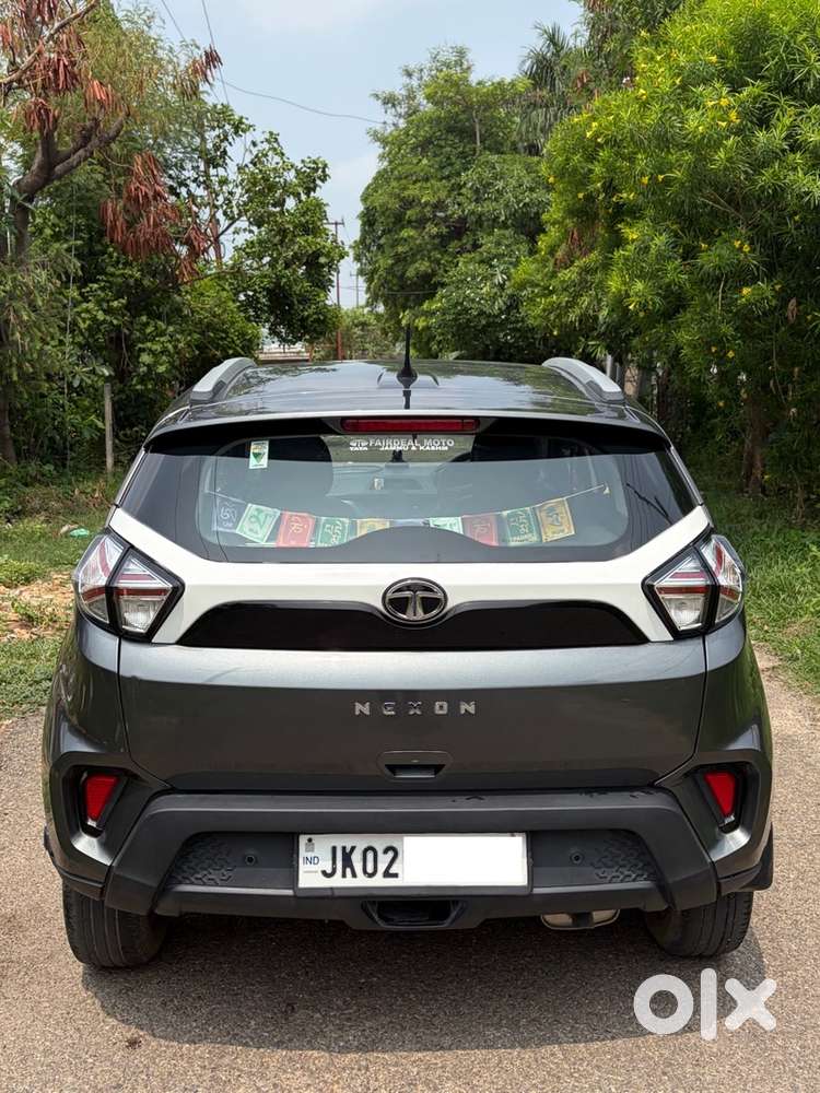 Tata Nexon Xm(s) Petrol 2022