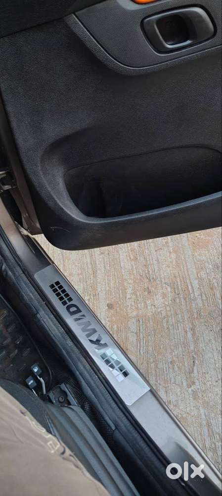 Renault Kwid Climber Rxt 2017  Grey + Orange Edition  Sporty Look