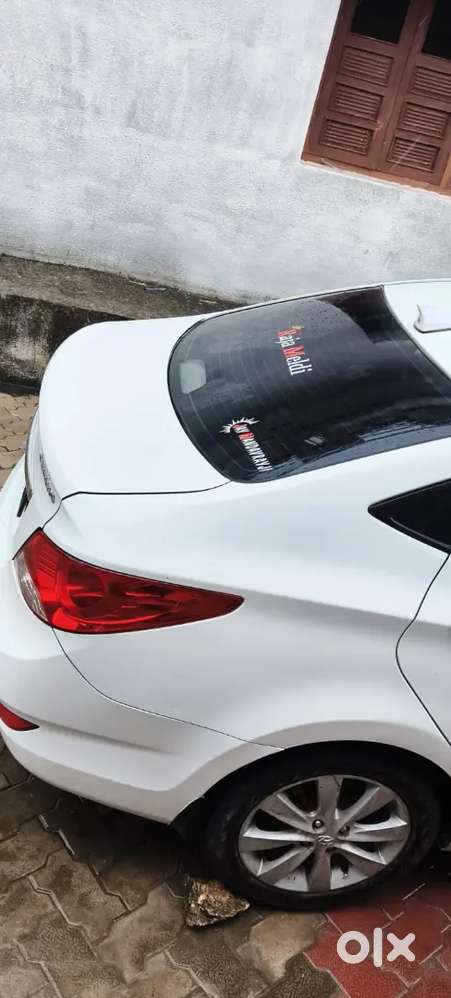 Hyundai Verna Vtvt Sx3 2012
