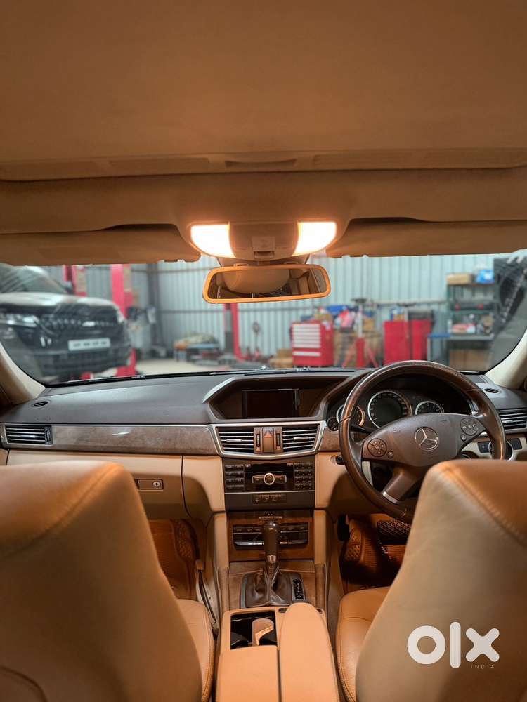 Mercedes-benz E-class 2011