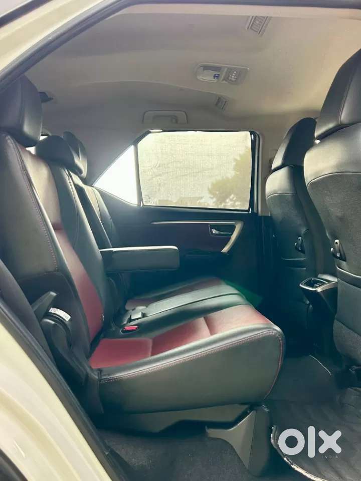 Toyota Fortuner Legender, 2025, Diesel