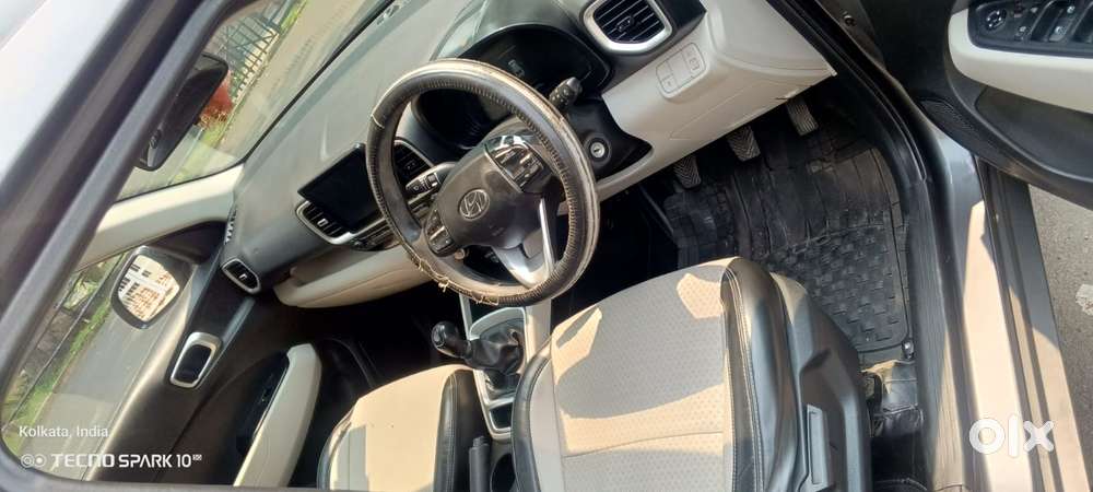 Hyundai Venue 1.2 S Plus, 2022, Petrol