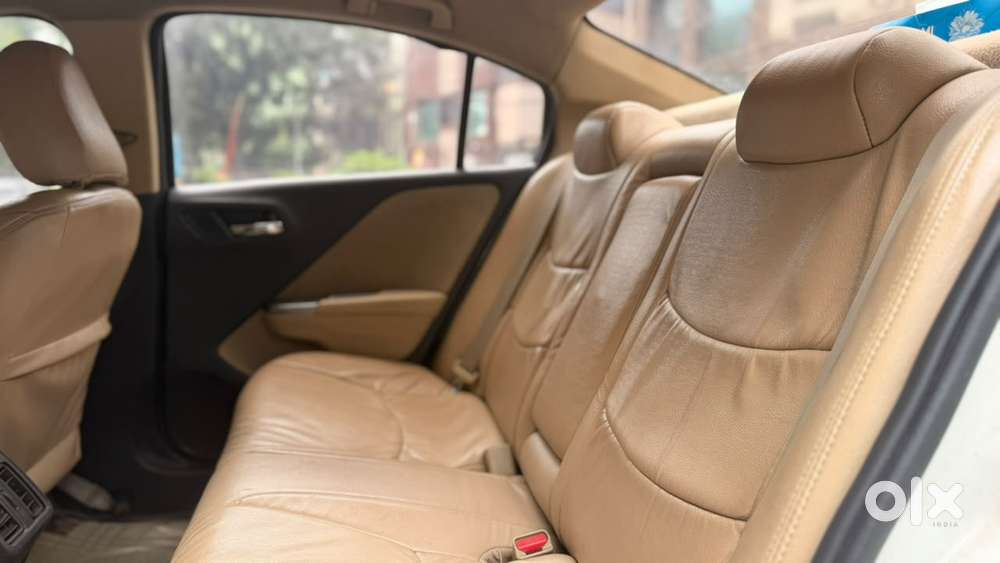 Toyota Corolla Altis 1.8 Sport, 2016, Petrol