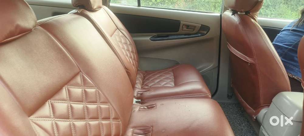 Toyota Innova 2.5 G (diesel) 8 Seater, 2013, Diesel