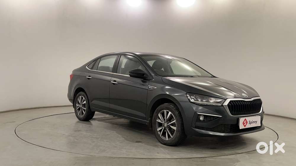 Skoda Slavia Style 1.0l Tsi At, 2022, Petrol