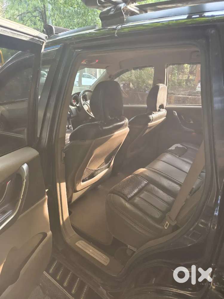 Mahindra Xuv500 Diesel 2011 120000 Km Driven