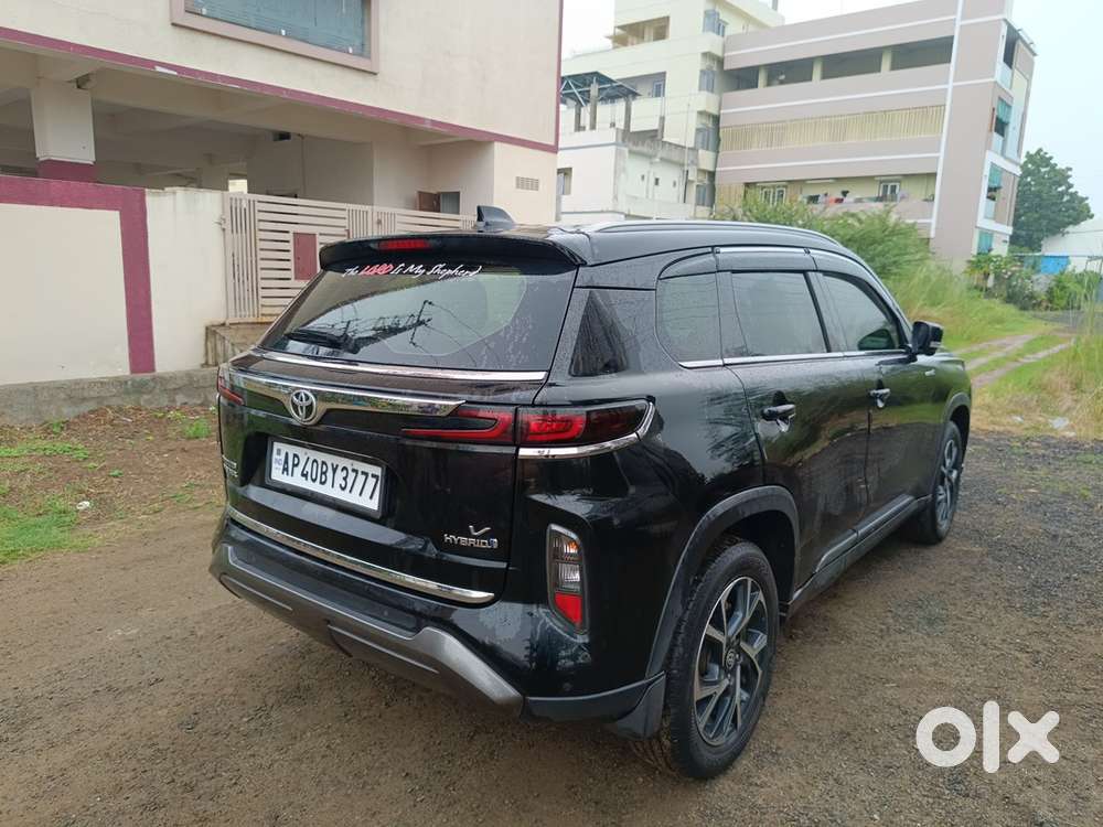 Toyota Urban Cruiser Hyryder 2024 Petrol Well Maintained