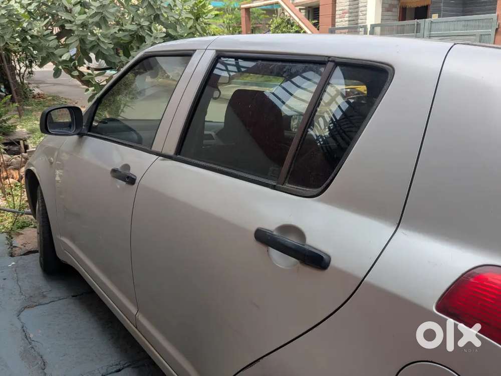 Maruti Suzuki Swift 2010