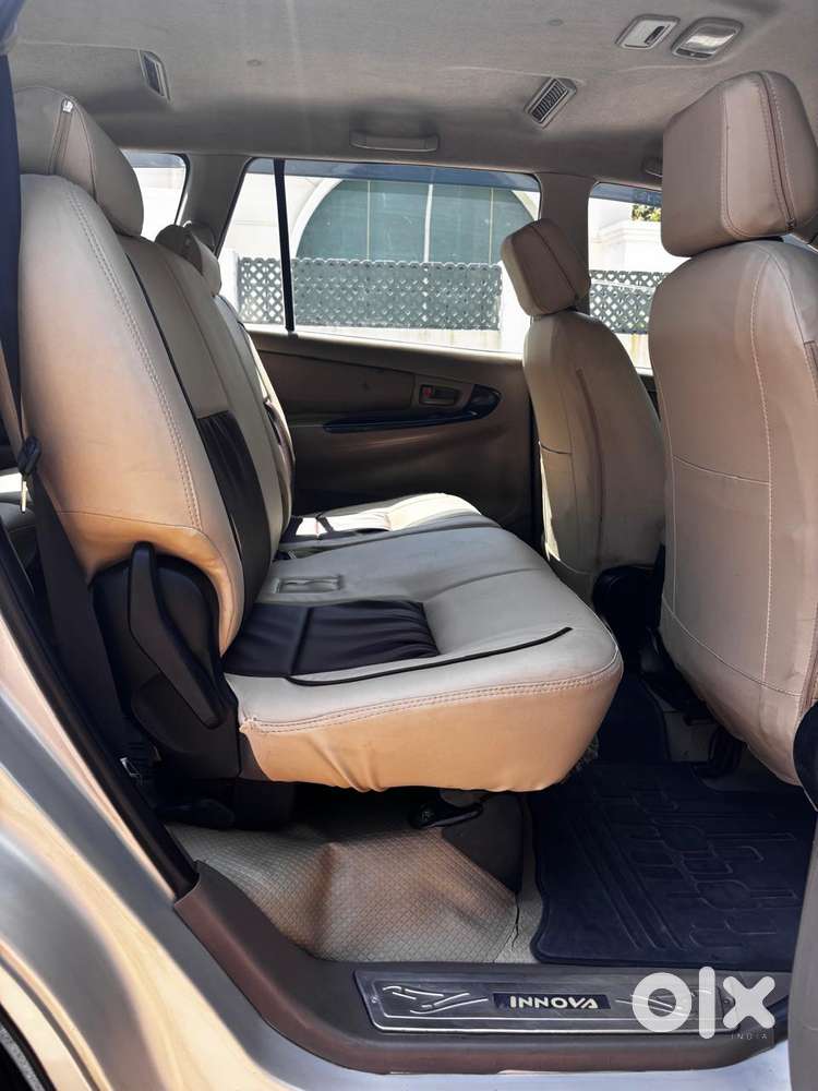 Toyota Innova 2.5 Gx 8 Str Bs-iii, 2015, Diesel