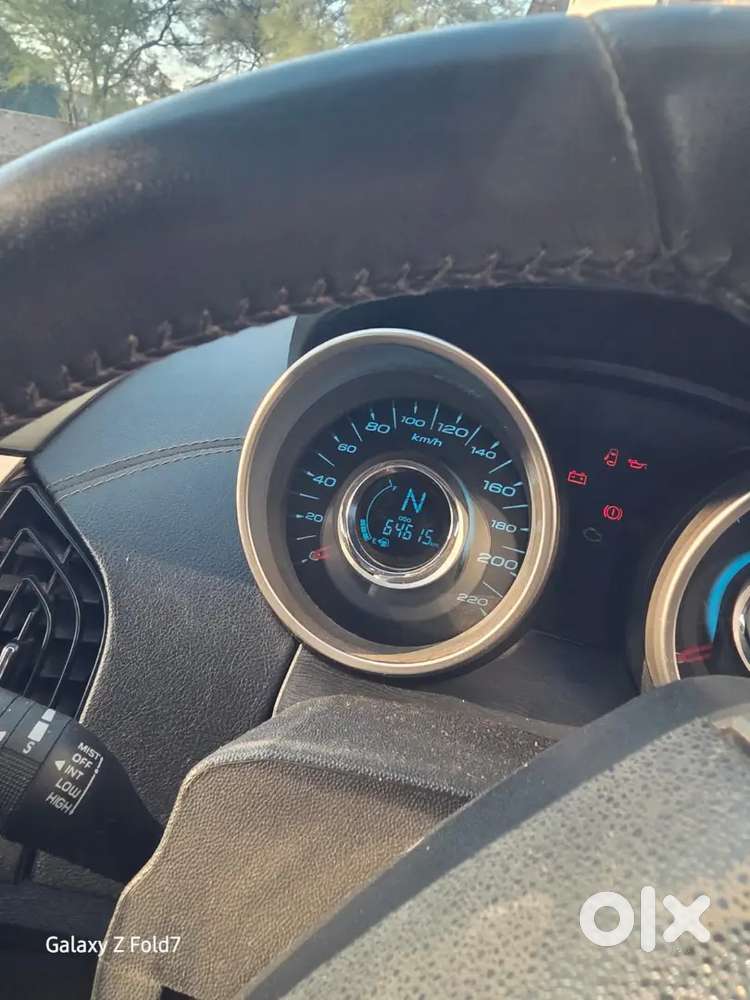 Mahindra Xuv500 2018 Diesel 65000 Km Driven