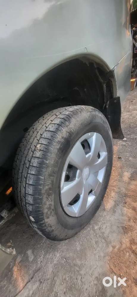 Toyota Innova 2.5g 8 Seater