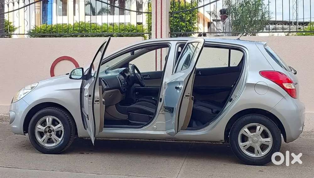 Hyundai I20 Asta 2011
