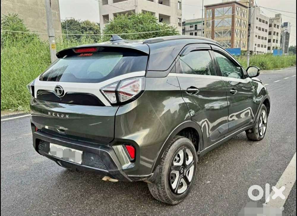 Tata Nexon 1.5 Revotorq Xm (s), 2021, Petrol