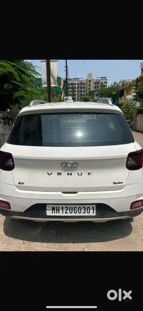 Hyundai Venue 2022 Diesel 29000 Km Driven
