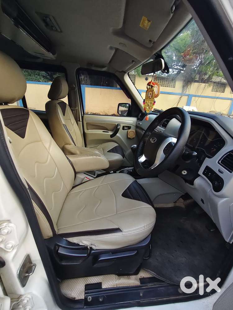 Mahindra Scorpio S10, 2015, Diesel