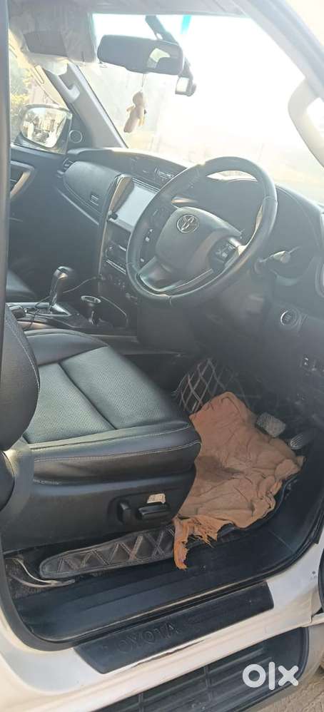 Toyota Fortuner 3.0 4x2 Automatic, 2022, Diesel